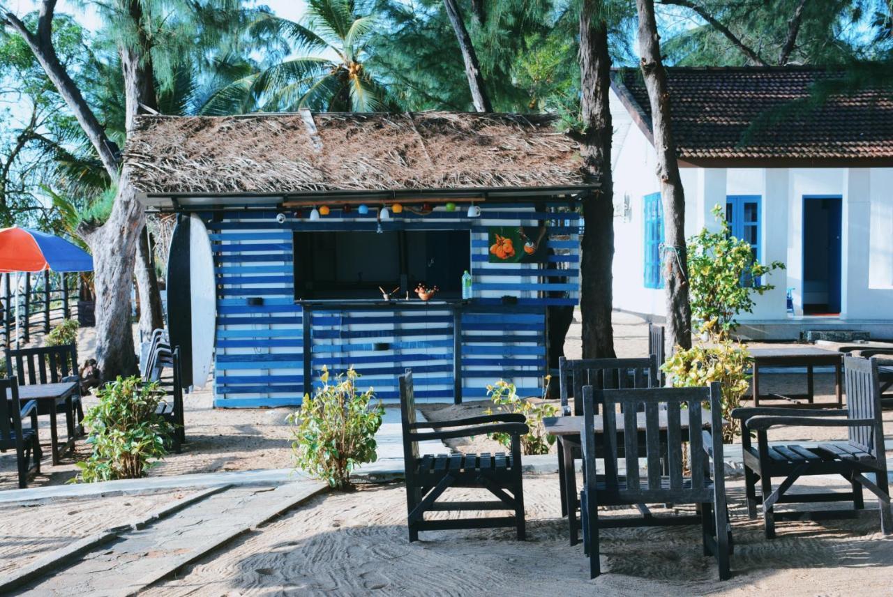 Tsunami Beach Hotel 阿鲁甘湾 外观 照片