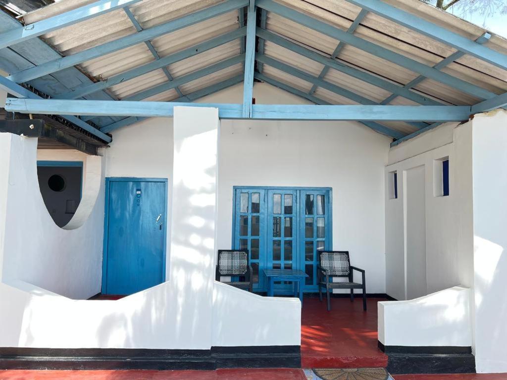 Tsunami Beach Hotel 阿鲁甘湾 外观 照片