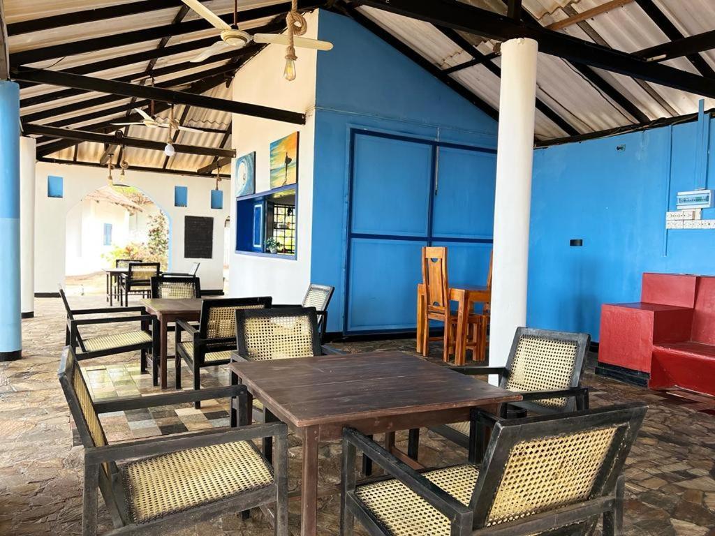 Tsunami Beach Hotel 阿鲁甘湾 外观 照片